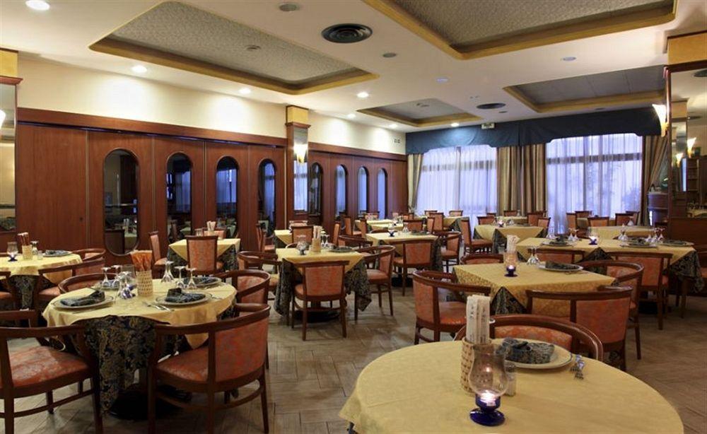 Hotel Grazia Deledda Σάσαρι Εξωτερικό φωτογραφία