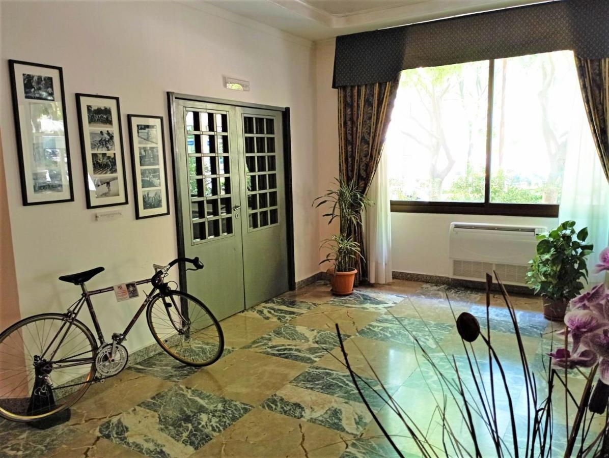 Hotel Grazia Deledda Σάσαρι Εξωτερικό φωτογραφία
