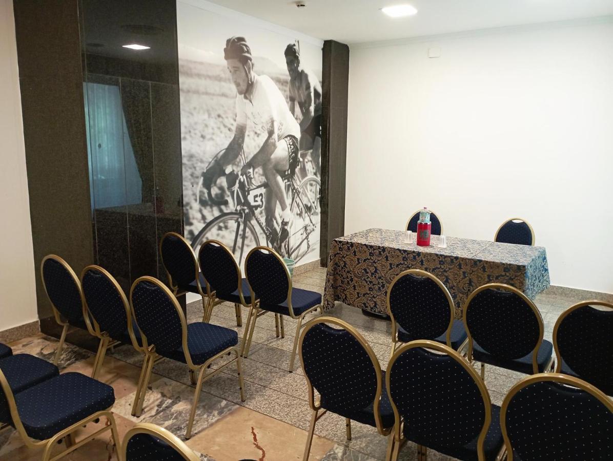 Hotel Grazia Deledda Σάσαρι Εξωτερικό φωτογραφία