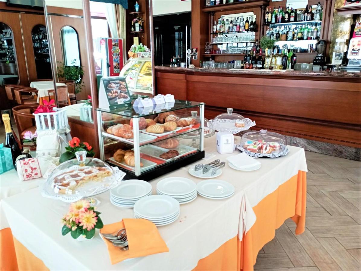 Hotel Grazia Deledda Σάσαρι Εξωτερικό φωτογραφία