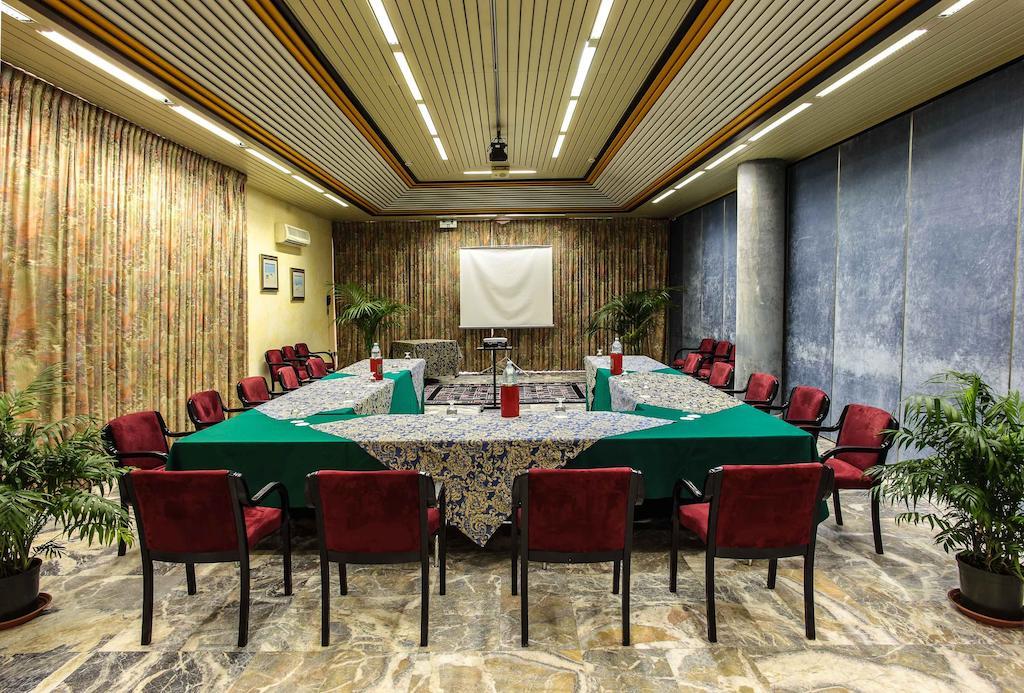 Hotel Grazia Deledda Σάσαρι Εξωτερικό φωτογραφία