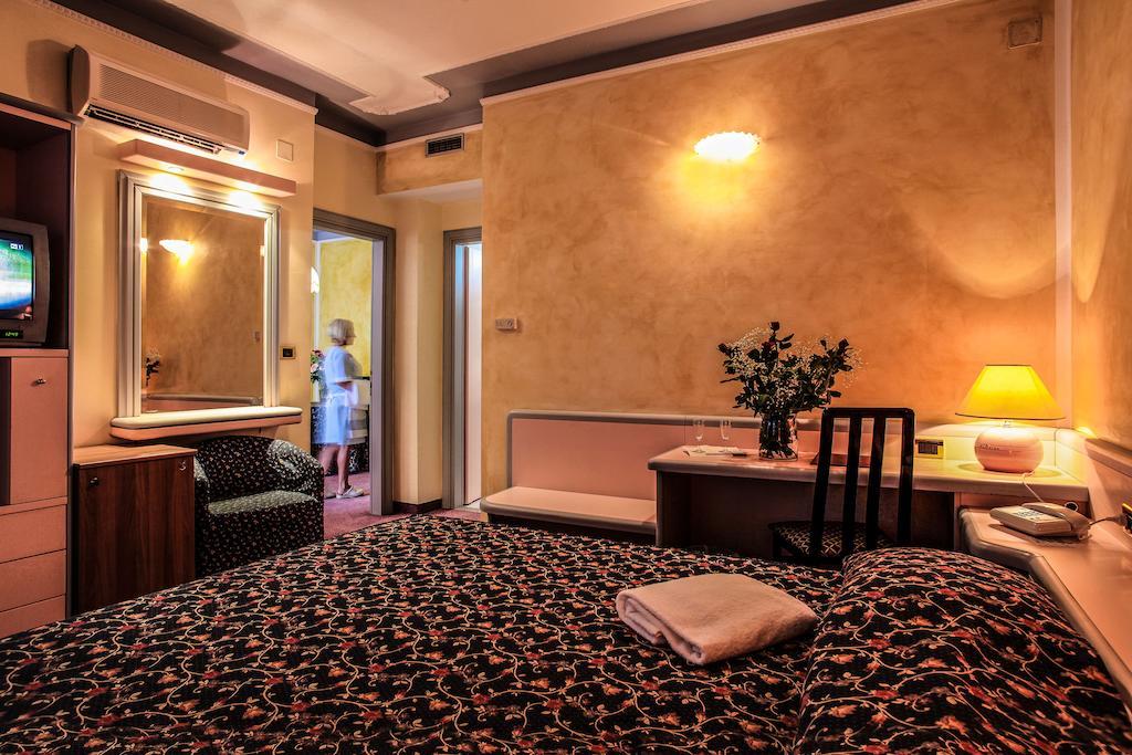 Hotel Grazia Deledda Σάσαρι Εξωτερικό φωτογραφία